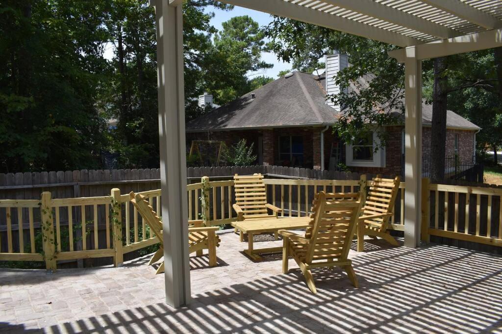 Spacious Conroe Home Around 4 Miles To The Lake モンゴメリー エクステリア 写真