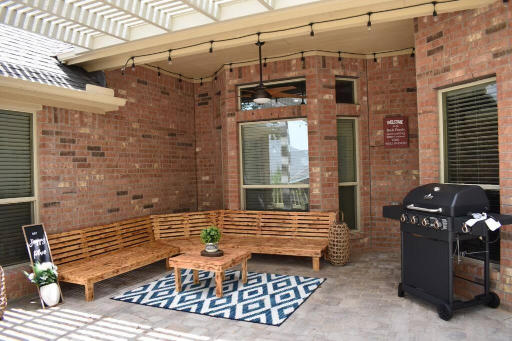 Spacious Conroe Home Around 4 Miles To The Lake モンゴメリー エクステリア 写真