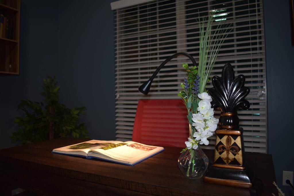 Spacious Conroe Home Around 4 Miles To The Lake モンゴメリー エクステリア 写真